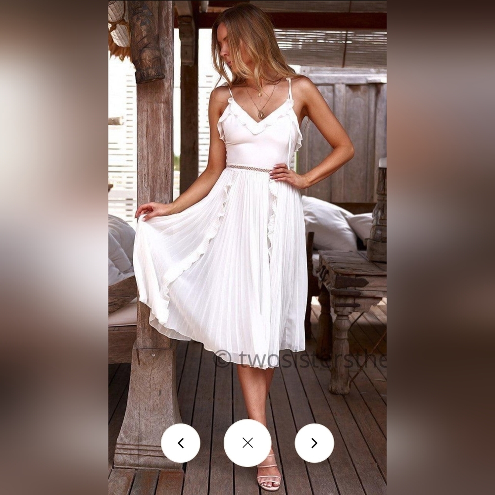 BEAUTIFUL white dress!